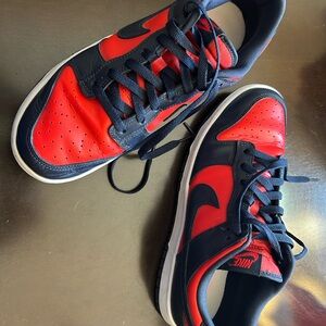 Men’s Nike Dunks size 10 Navy and Red